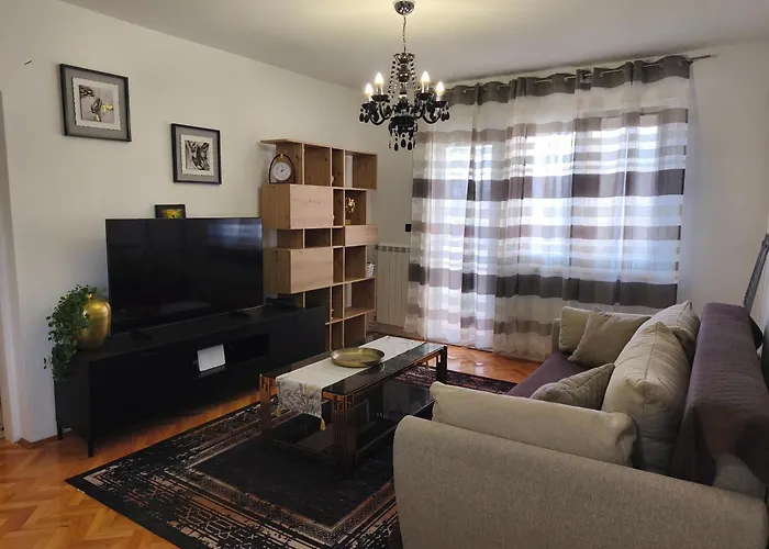 Apartment Zora *